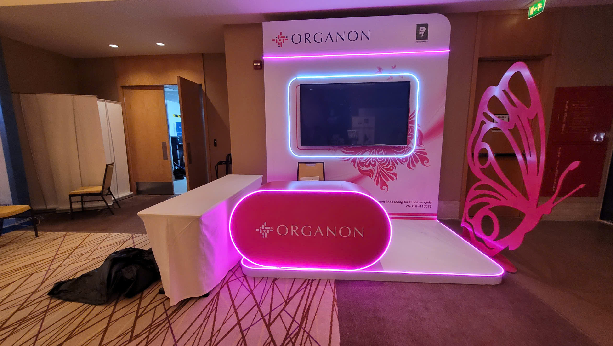 Cho thuê tivi 65 inch