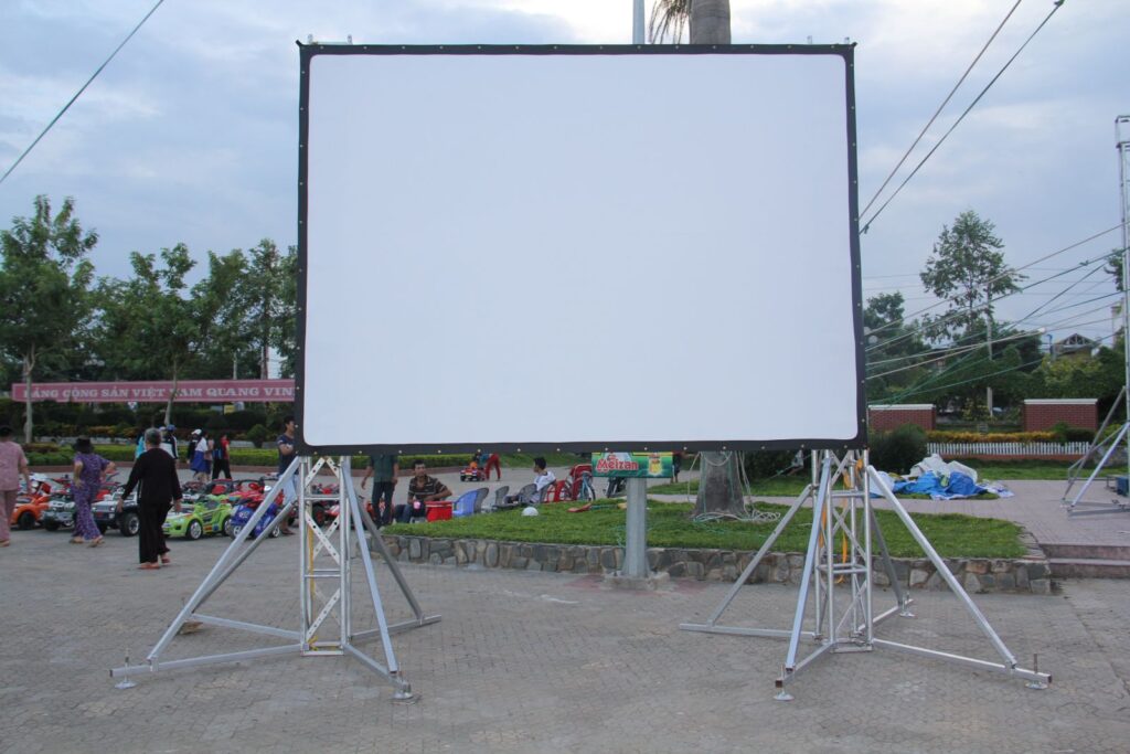 Cho thuê máy chiếu hội trường